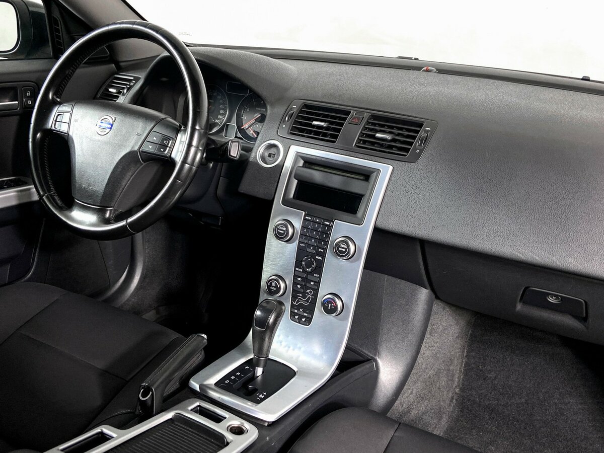 Купить Volvo S40 с пробегом. Фото: #7