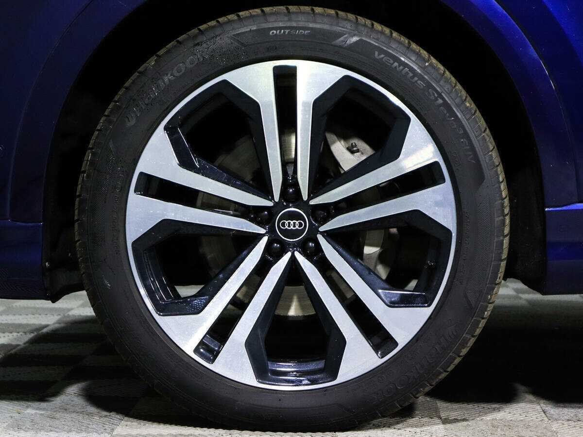 Купить Audi Q8 с пробегом. Фото: #26