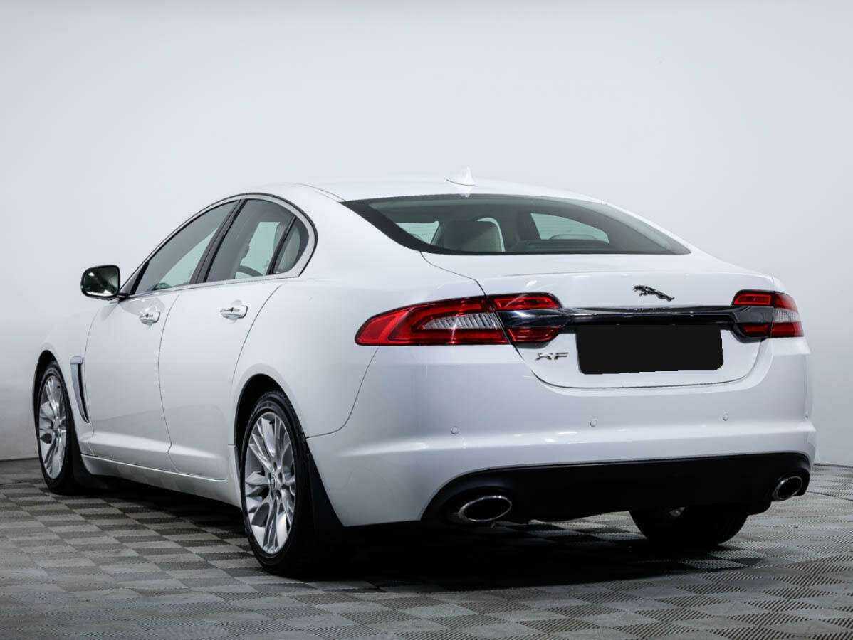 Купить Jaguar XF с пробегом. Фото: #5