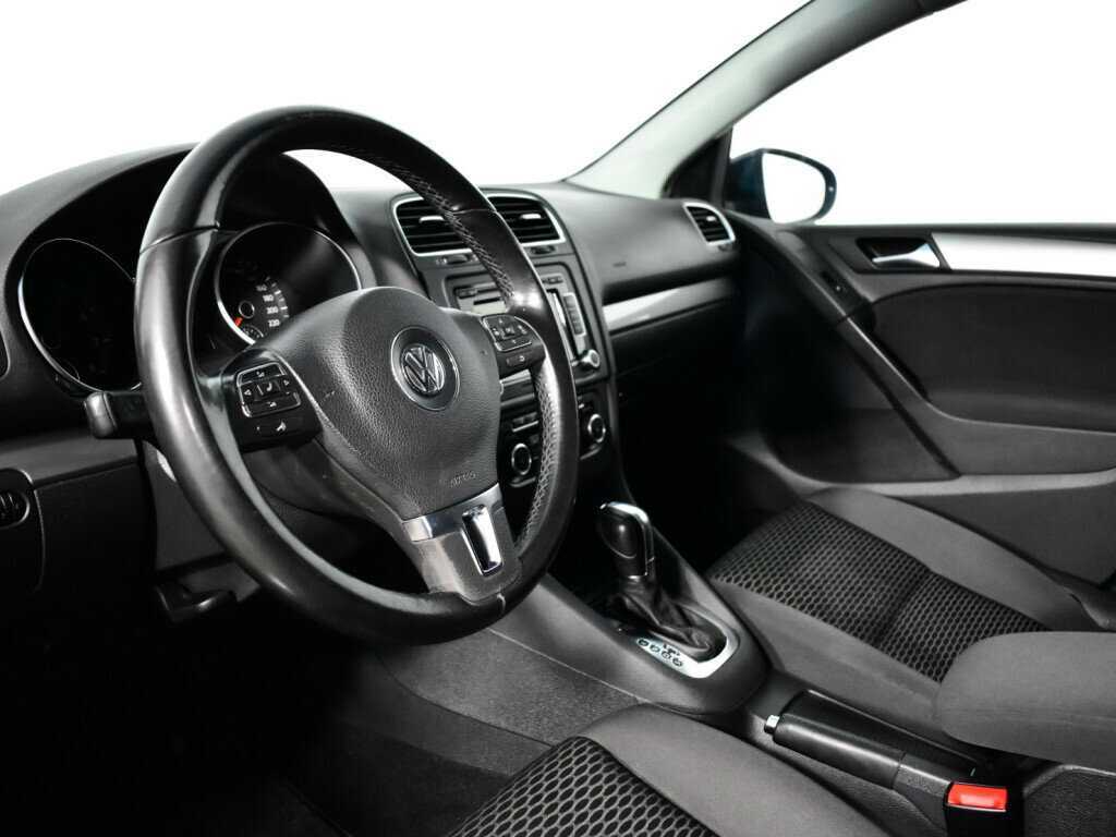 Купить Volkswagen Golf с пробегом. Фото: #12