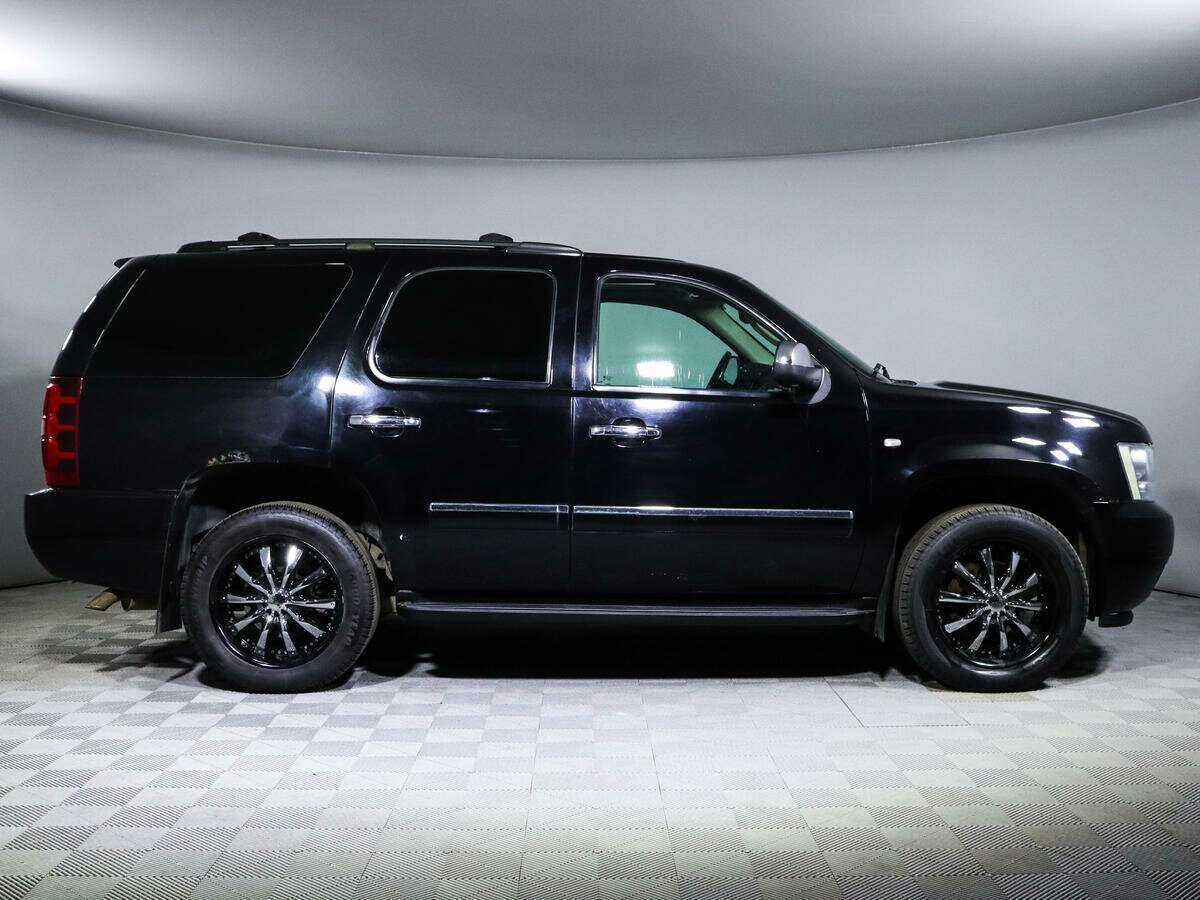Купить Chevrolet Tahoe с пробегом. Фото: #3