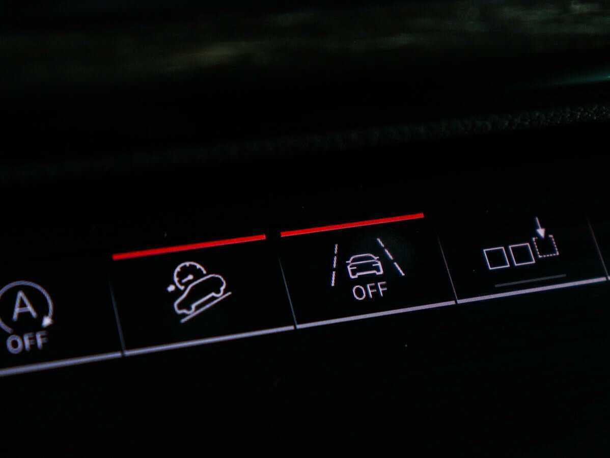 Купить Audi Q8 с пробегом. Фото: #29