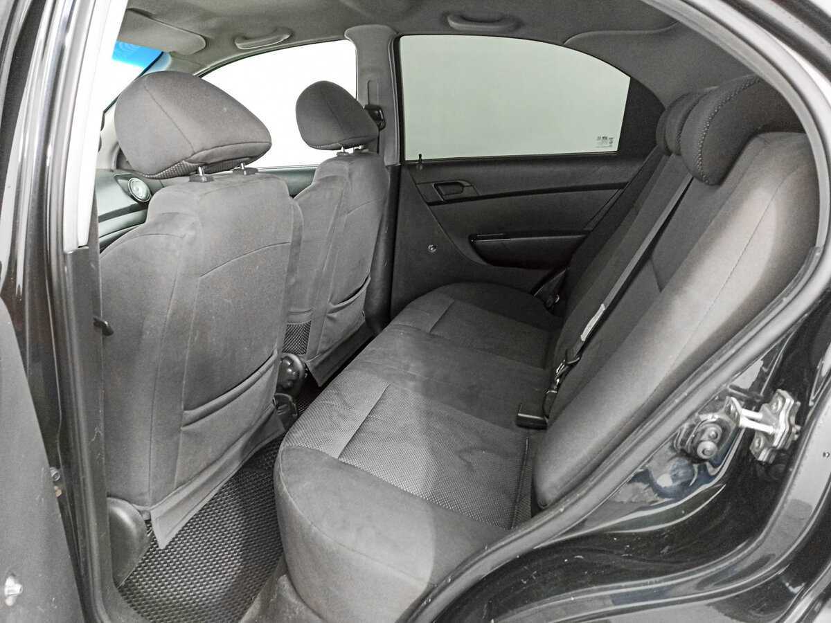 Купить Chevrolet Aveo с пробегом. Фото: #9