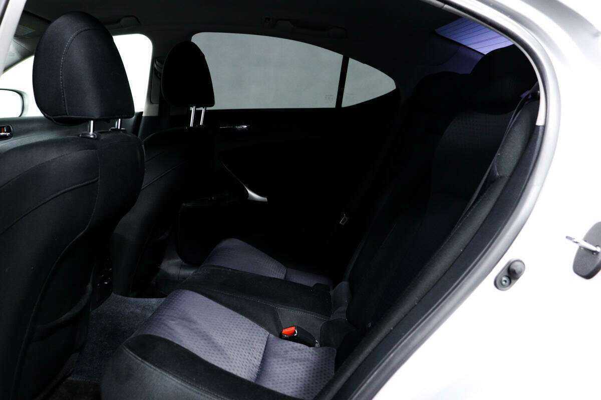 Купить Lexus IS с пробегом. Фото: #11