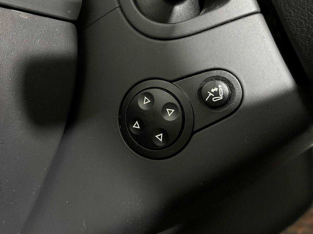 Купить Volkswagen Touareg с пробегом. Фото: #13