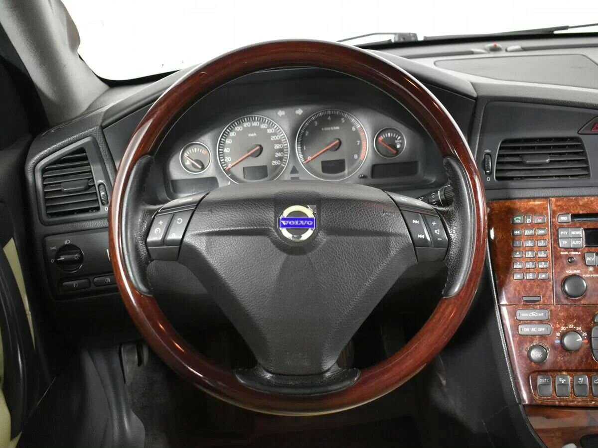 Купить Volvo S60 с пробегом. Фото: #10