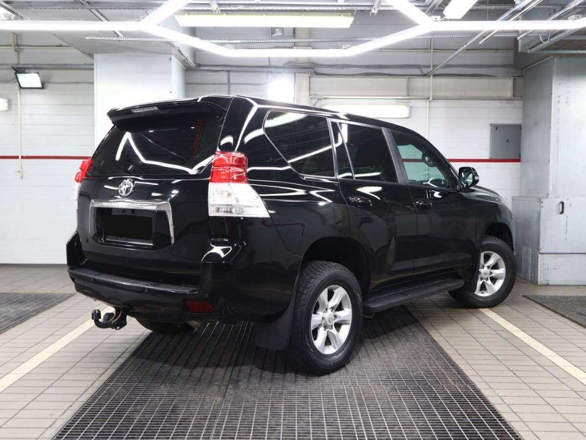 Купить Toyota Land Cruiser Prado с пробегом. Фото: #1