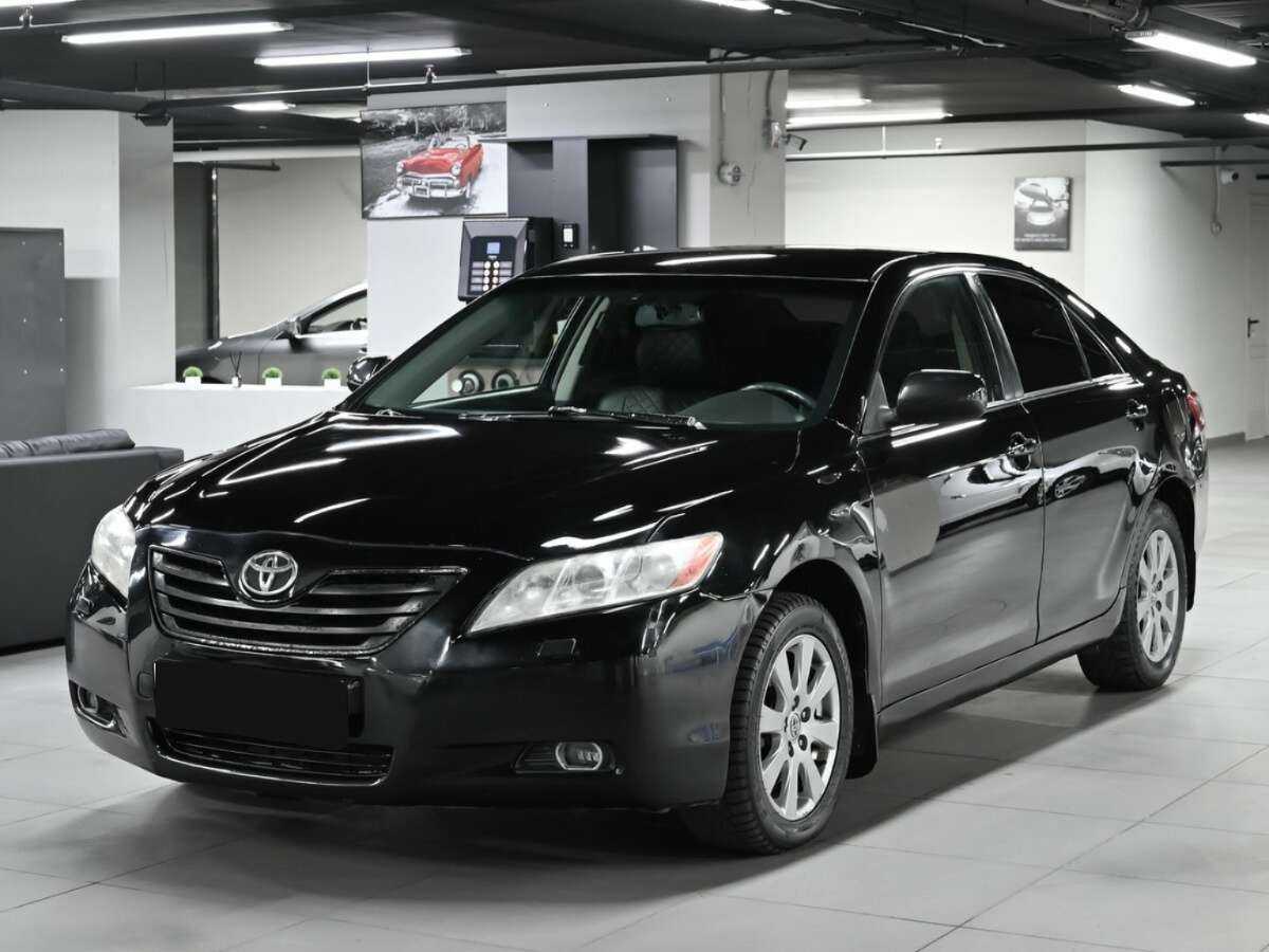 Купить Toyota Camry с пробегом. Посмотреть фото