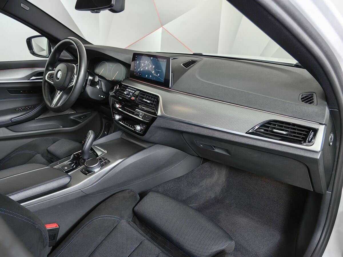 Купить BMW 5 серии с пробегом. Фото: #8