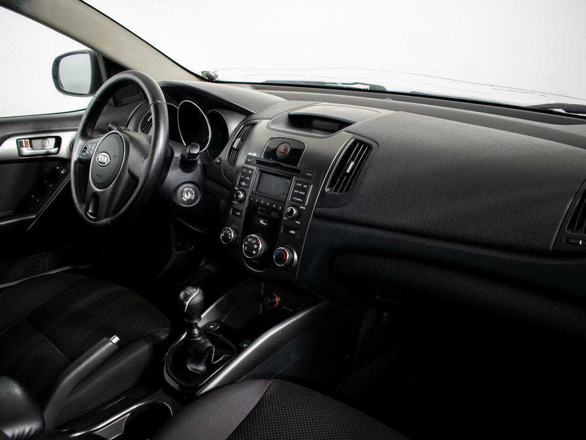 Купить Kia Cerato с пробегом. Фото: #6