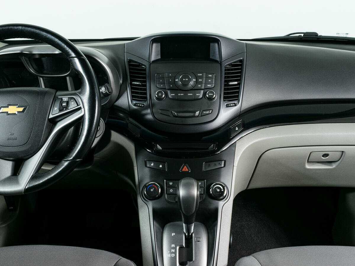 Купить Chevrolet Orlando с пробегом. Фото: #9