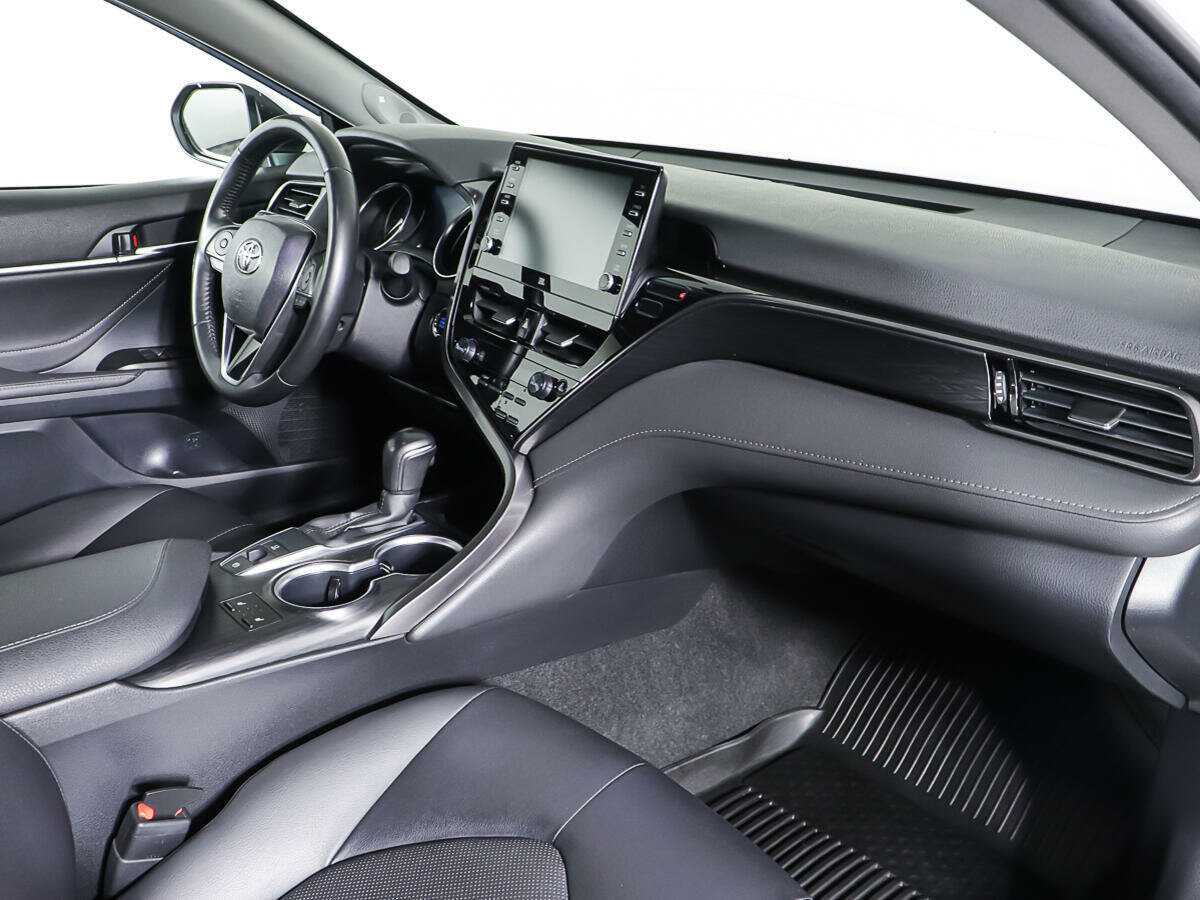 Купить Toyota Camry с пробегом. Фото: #8