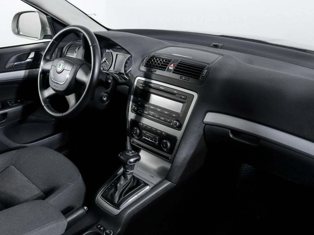 Купить Skoda Octavia с пробегом. Фото: #6