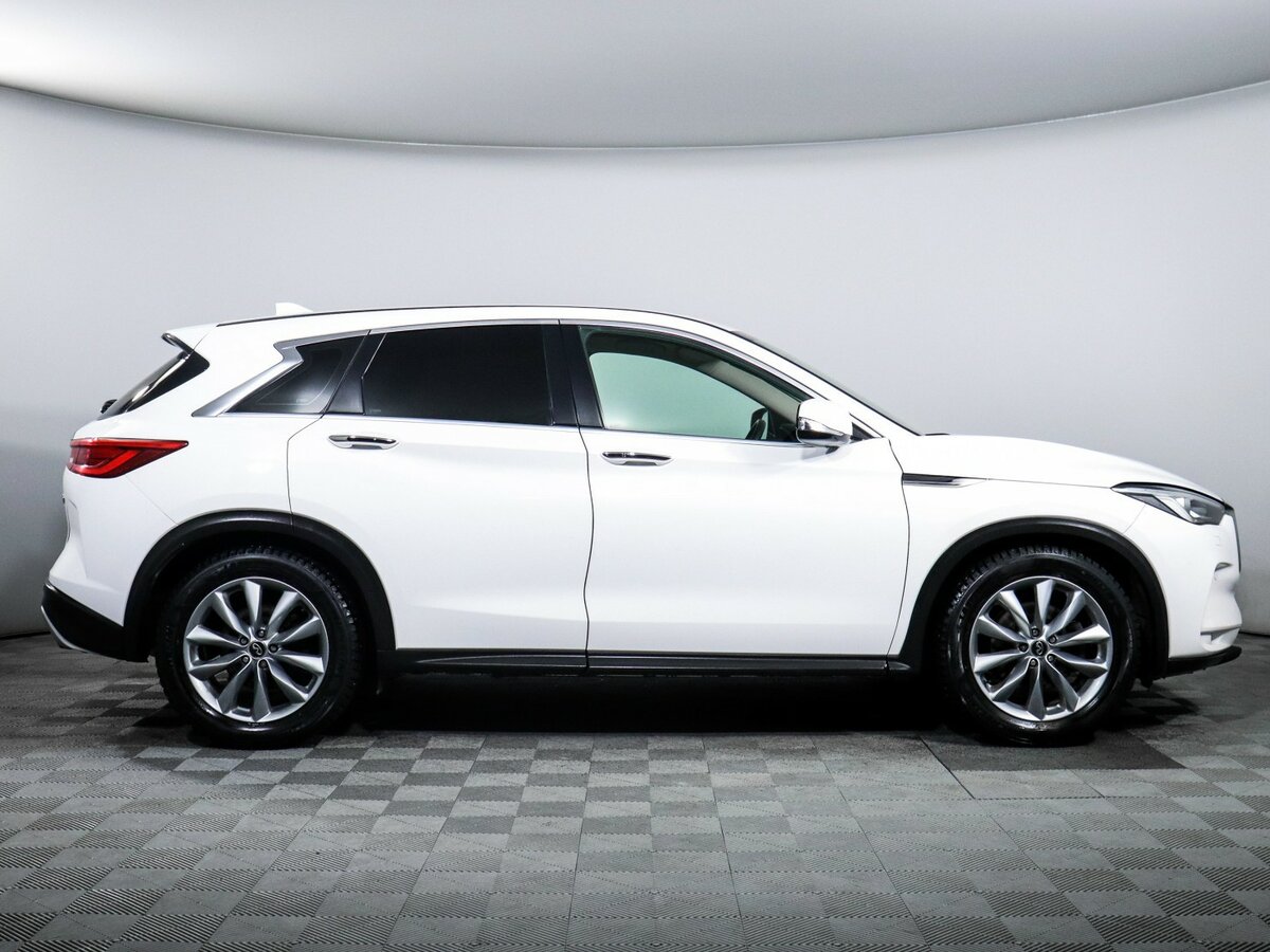 Купить Infiniti QX50 с пробегом. Фото: #3