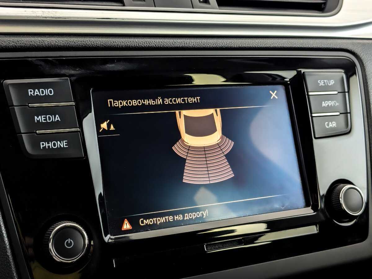Купить Skoda Rapid с пробегом. Фото: #20