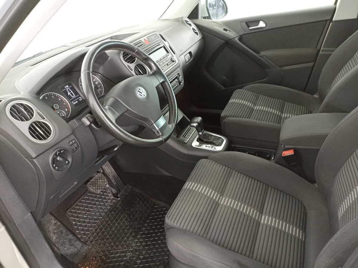 Купить Volkswagen Tiguan с пробегом. Фото: #11