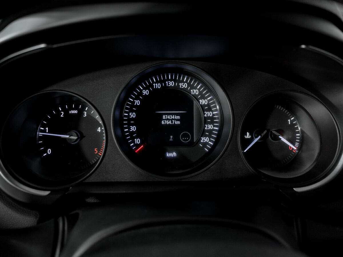 Купить Renault Scenic с пробегом. Фото: #10