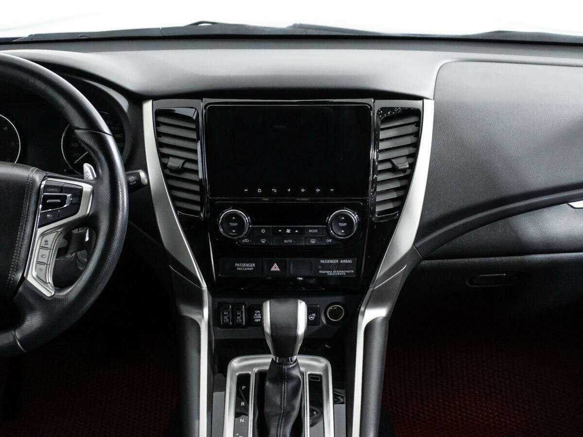Купить Mitsubishi Pajero Sport с пробегом. Фото: #13