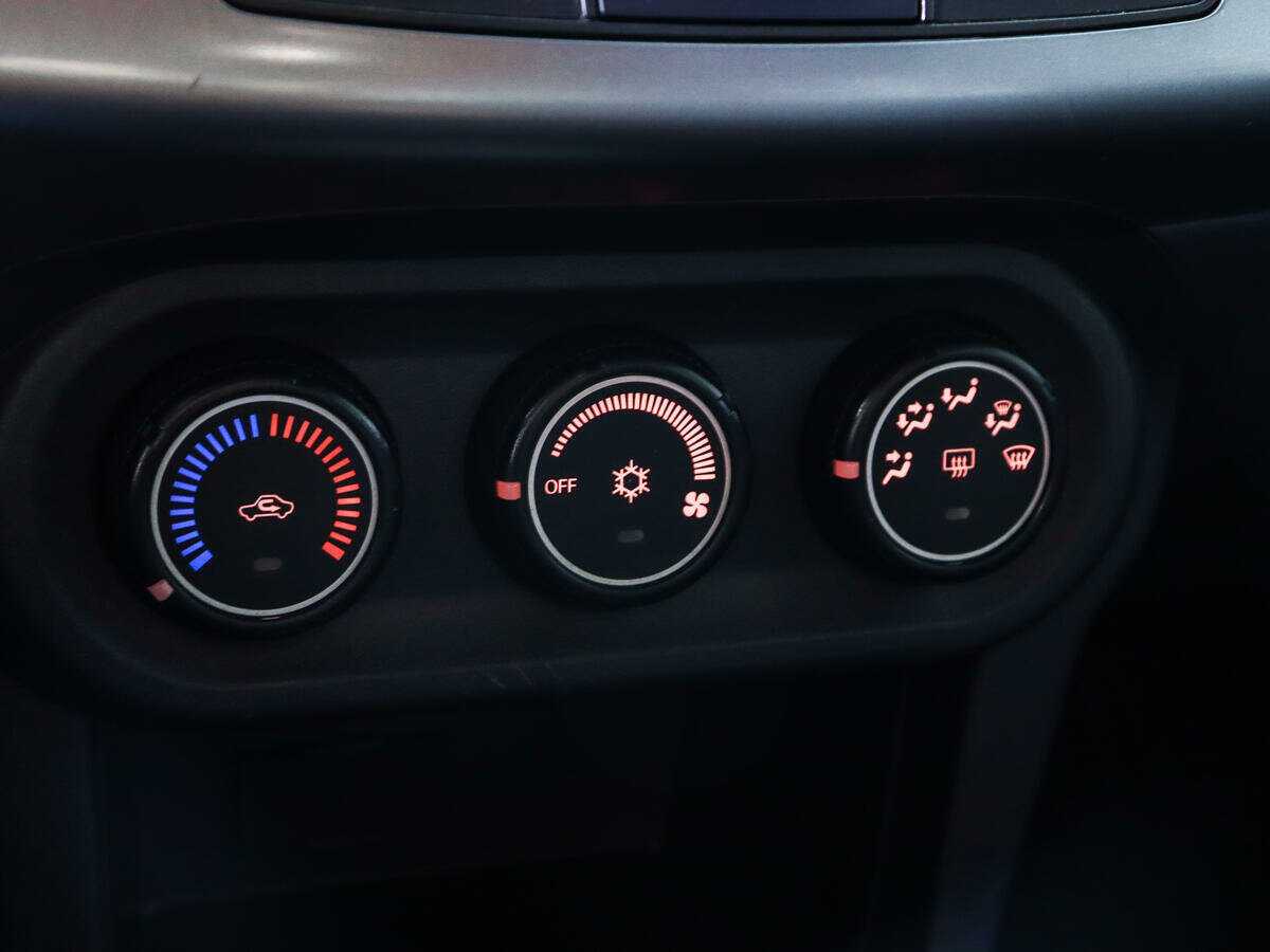 Купить Mitsubishi Lancer с пробегом. Фото: #15