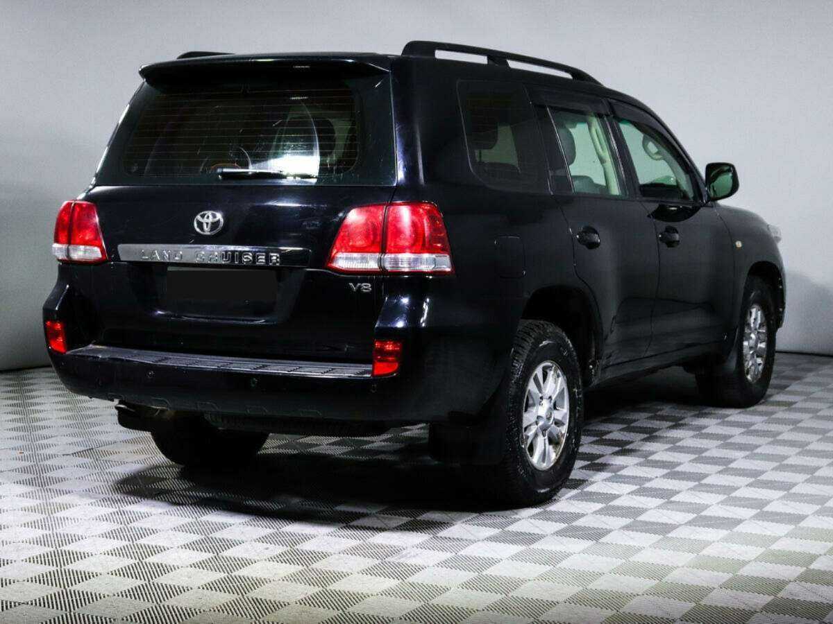 Купить Toyota Land Cruiser с пробегом. Фото: #2
