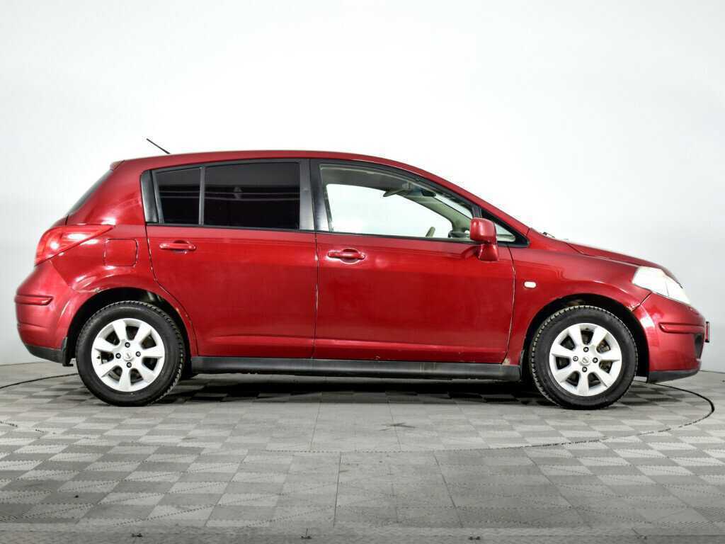 Купить Nissan Tiida с пробегом. Фото: #3