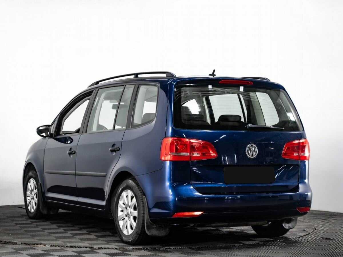 Купить Volkswagen Touran с пробегом. Фото: #5