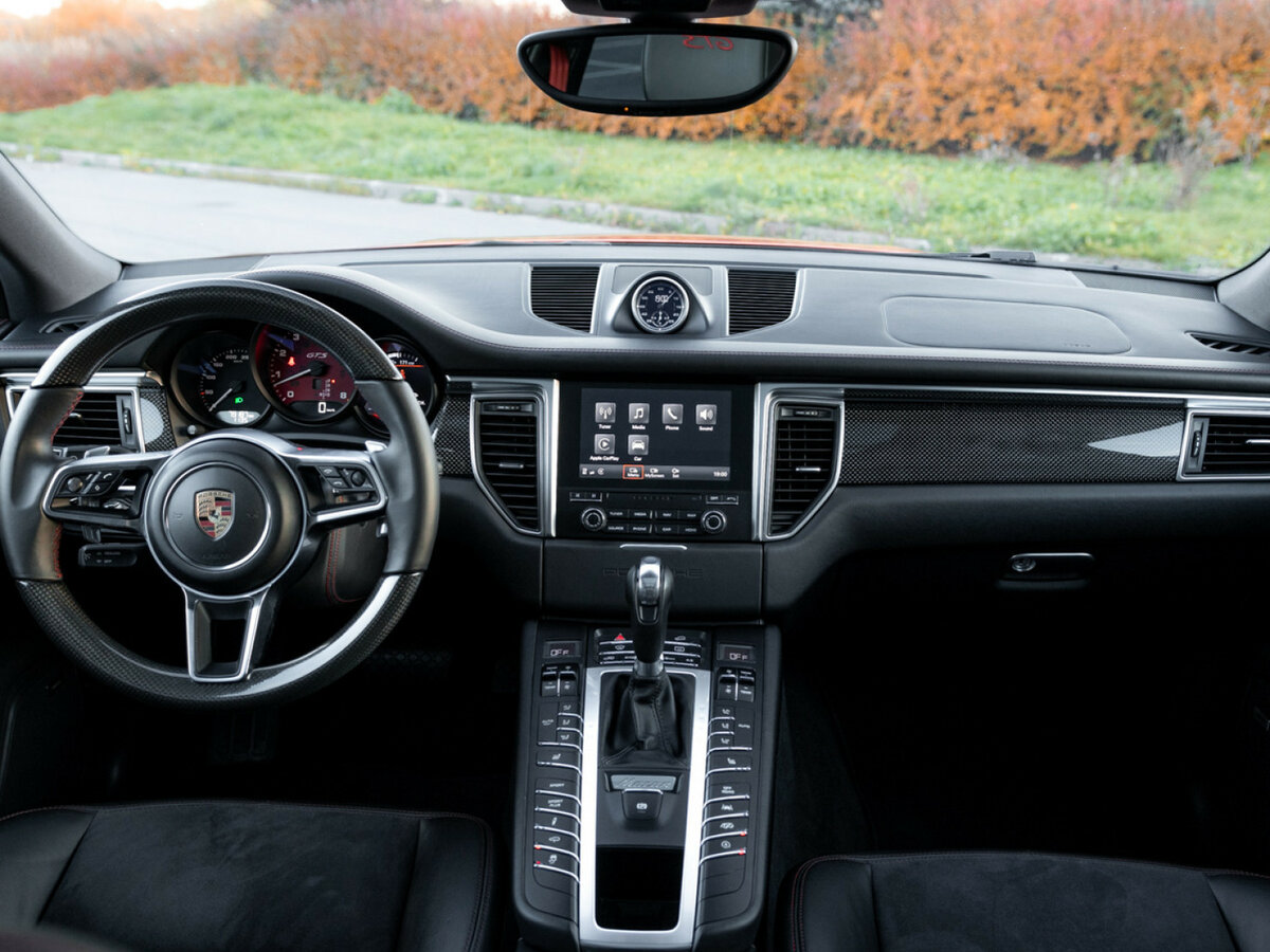 Купить Porsche Macan с пробегом. Фото: #17
