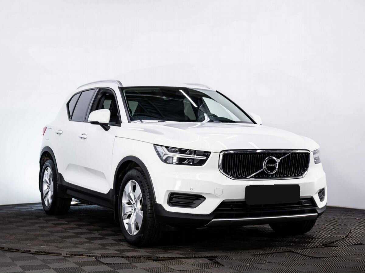 Купить Volvo XC40 с пробегом. Фото: #2