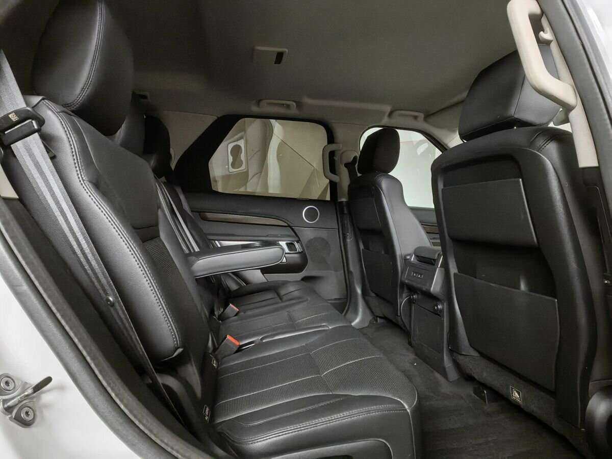 Купить Land Rover Discovery с пробегом. Фото: #11