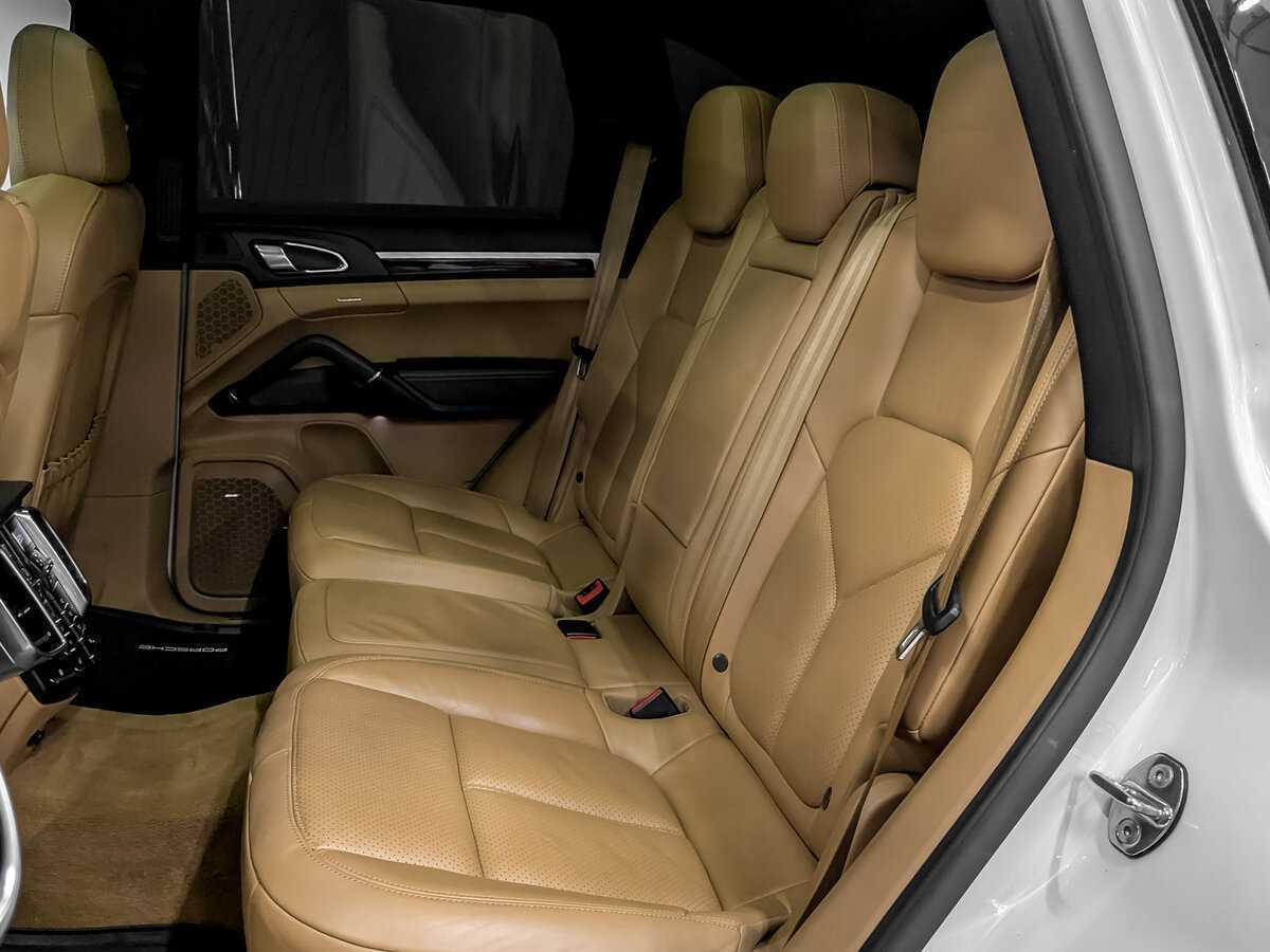 Купить Porsche Cayenne с пробегом. Фото: #11