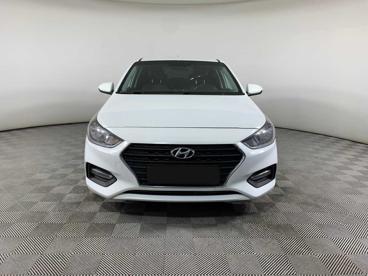 Купить Hyundai Solaris с пробегом. Фото: #1