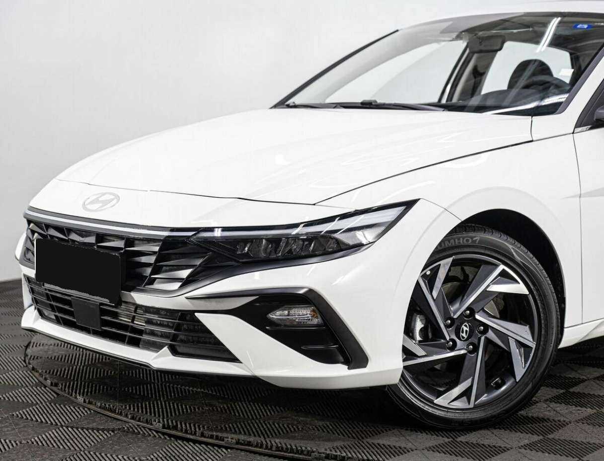 Купить Hyundai Elantra с пробегом. Фото: #6