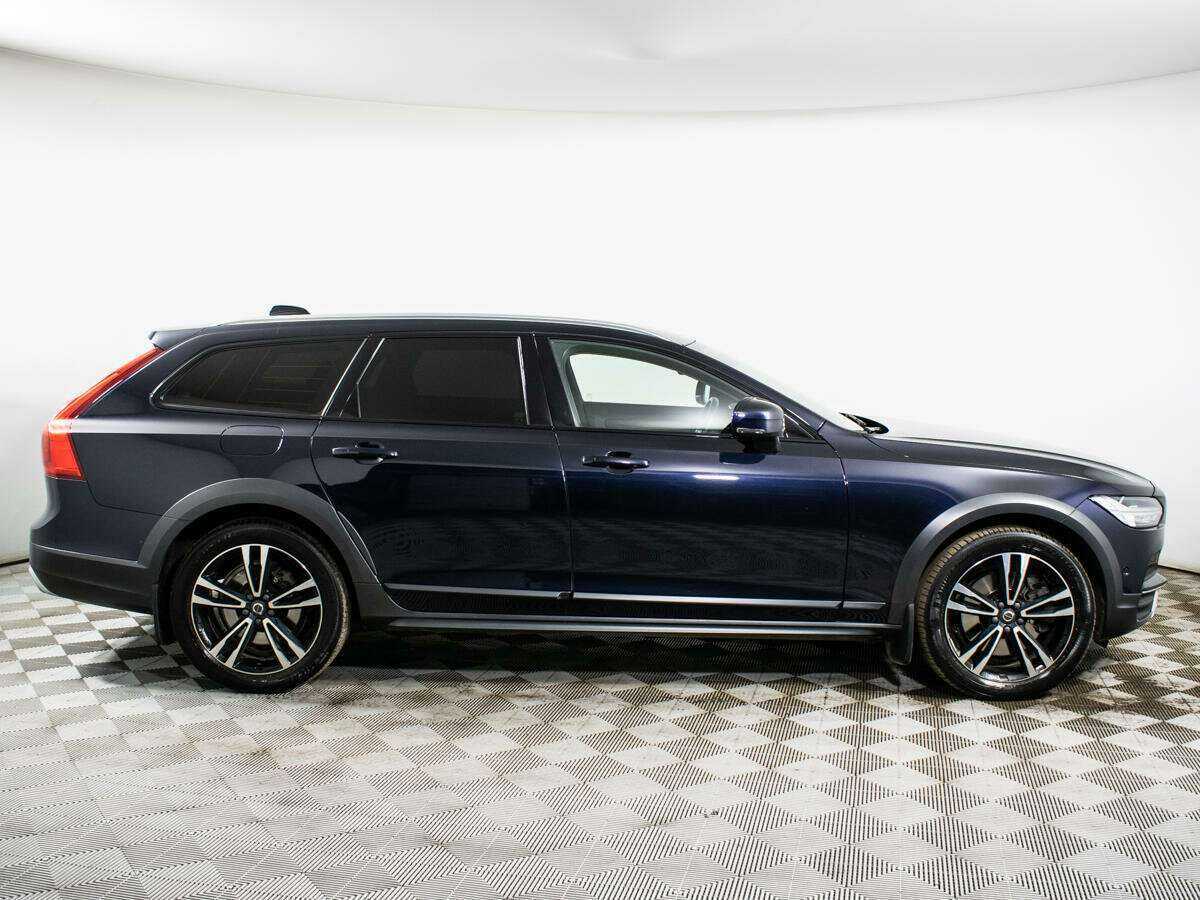 Купить Volvo V90 Cross Country с пробегом. Фото: #3