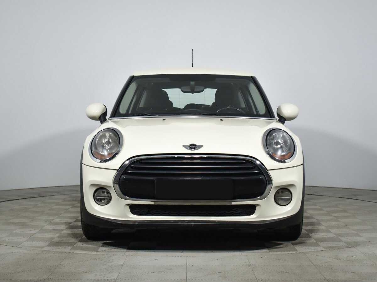 Купить Mini Hatch с пробегом. Фото: #1