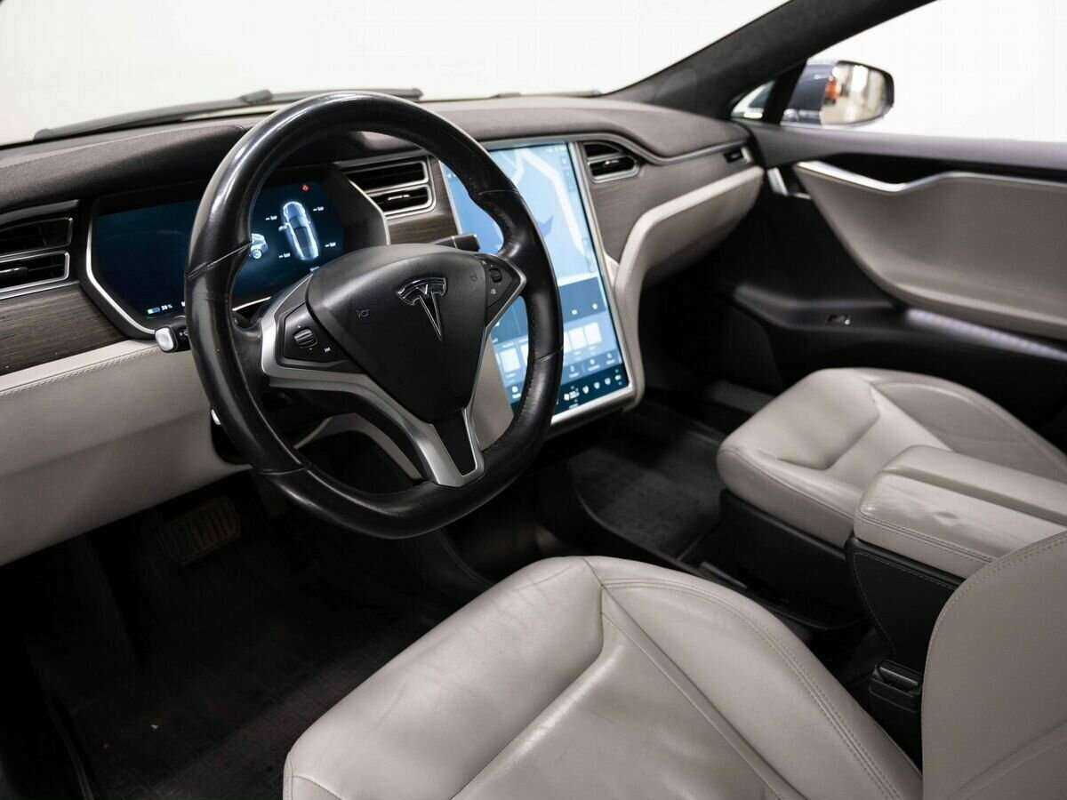 Купить Tesla Model S с пробегом. Фото: #2