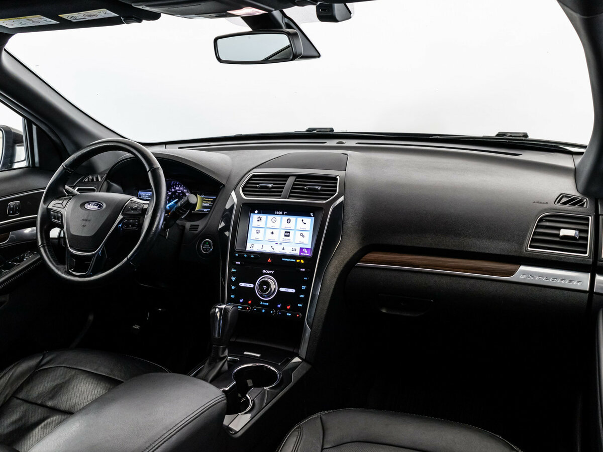 Купить Ford Explorer с пробегом. Фото: #6