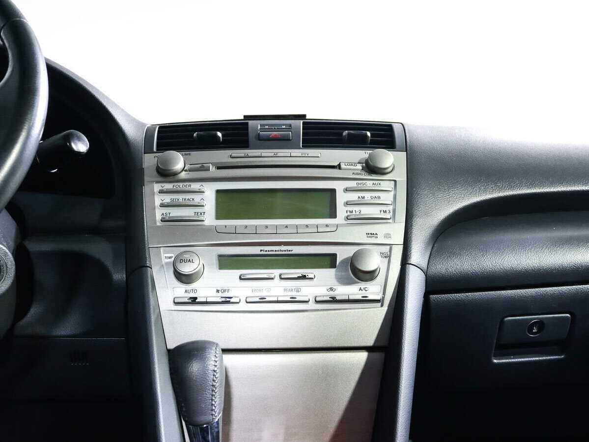 Купить Toyota Camry с пробегом. Фото: #10