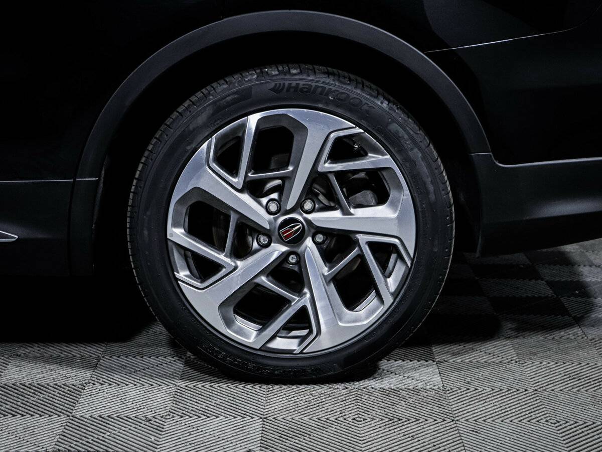 Купить Hongqi HS7 с пробегом. Фото: #14