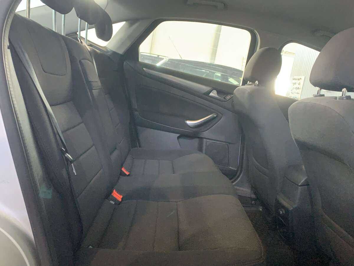 Купить Ford Mondeo с пробегом. Фото: #14