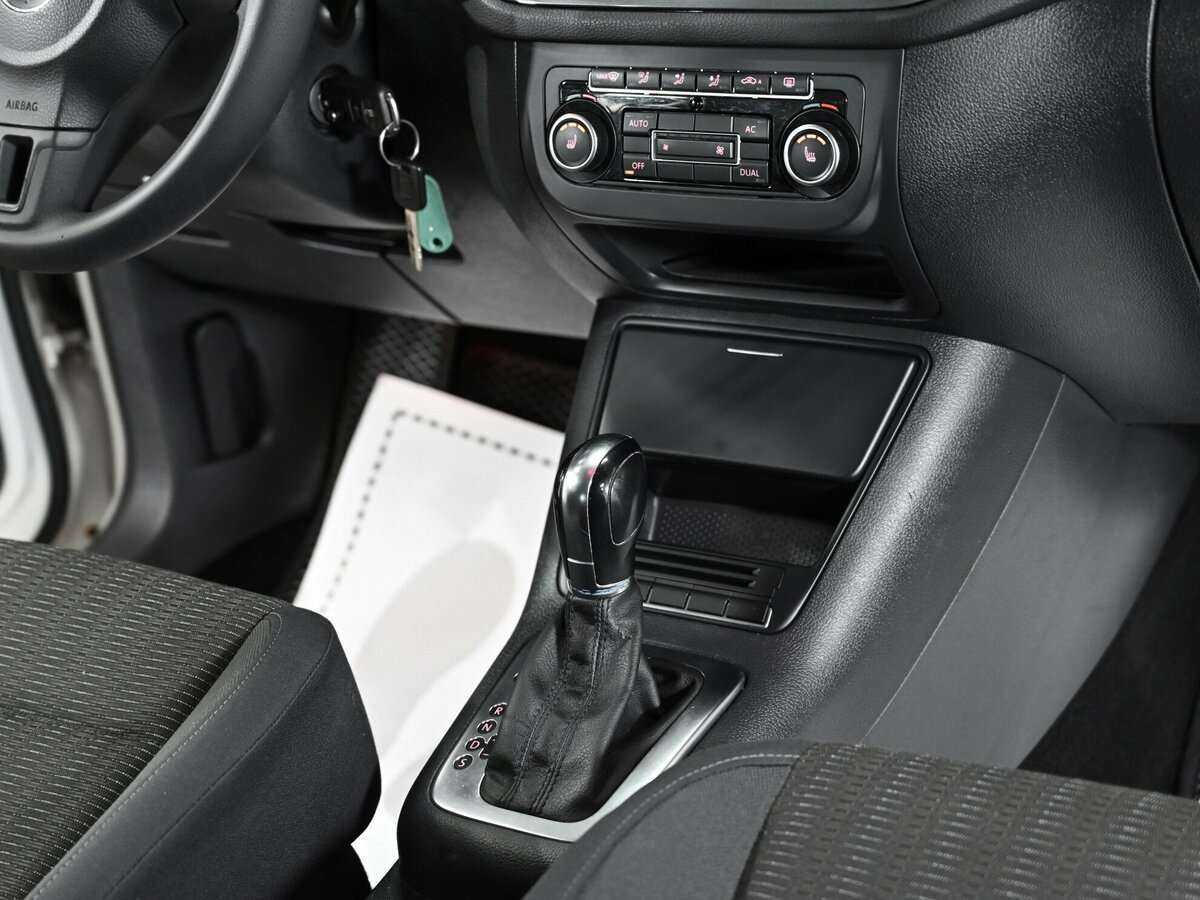 Купить Volkswagen Tiguan с пробегом. Фото: #6