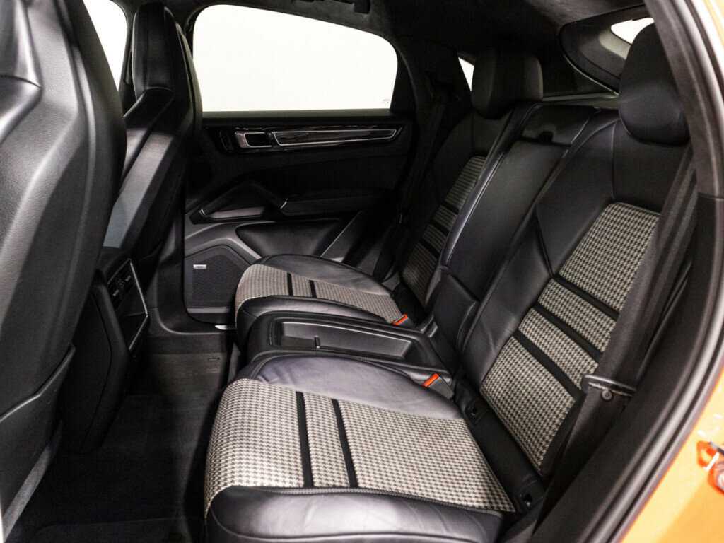 Купить Porsche Cayenne с пробегом. Фото: #9