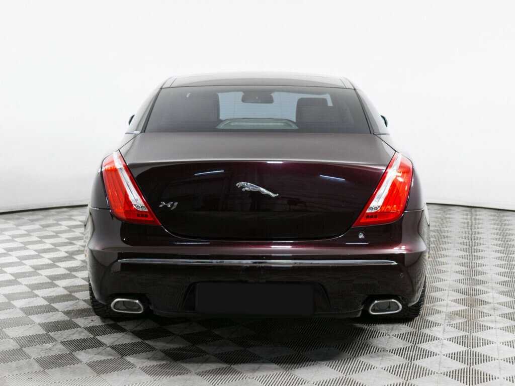Купить Jaguar XJ с пробегом. Фото: #4