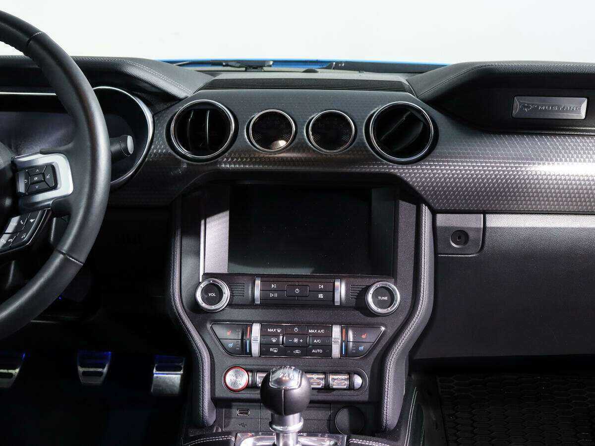 Купить Ford Mustang с пробегом. Фото: #10