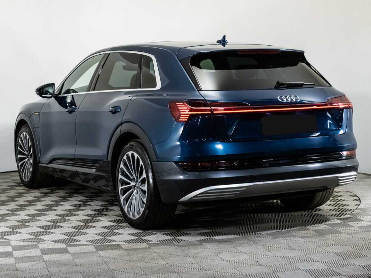 Купить Audi e-tron с пробегом. Фото: #5