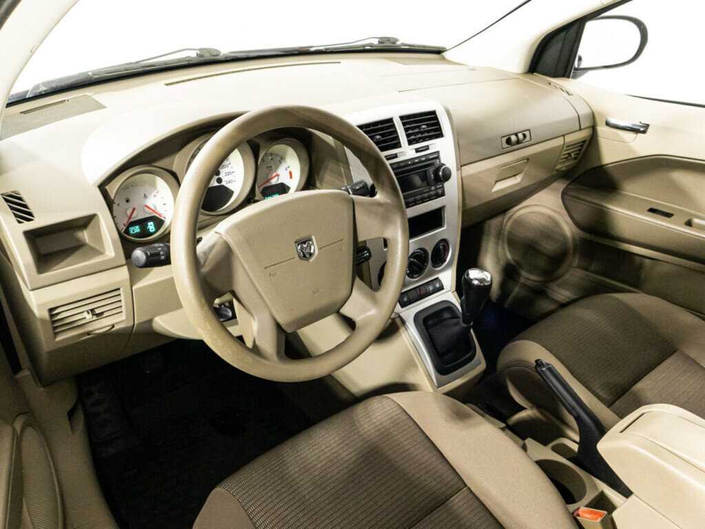Купить Dodge Caliber с пробегом. Фото: #10