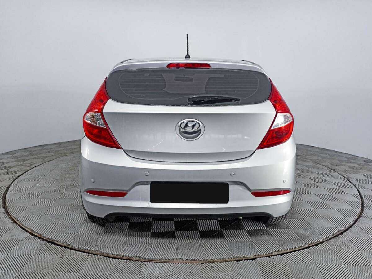Купить Hyundai Solaris с пробегом. Фото: #5