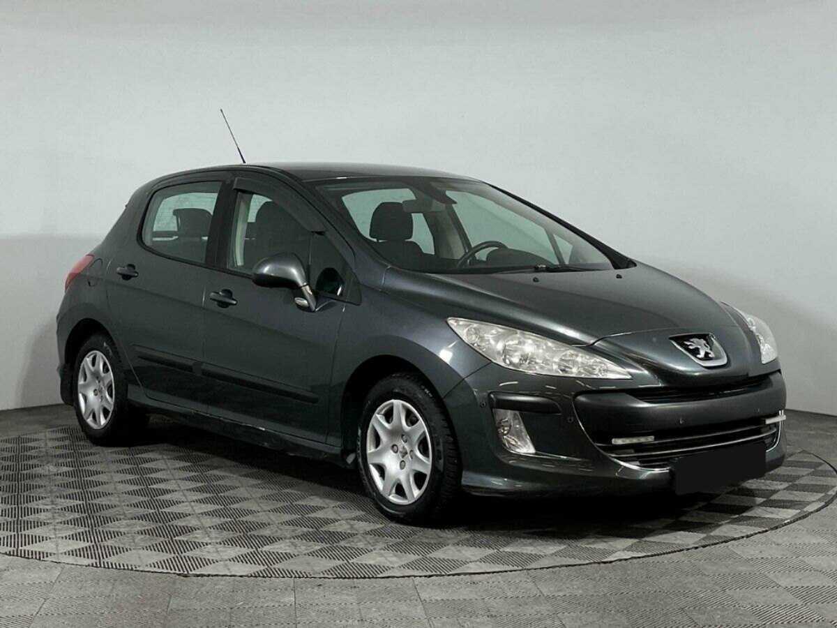 Купить Peugeot 308 с пробегом. Фото: #2