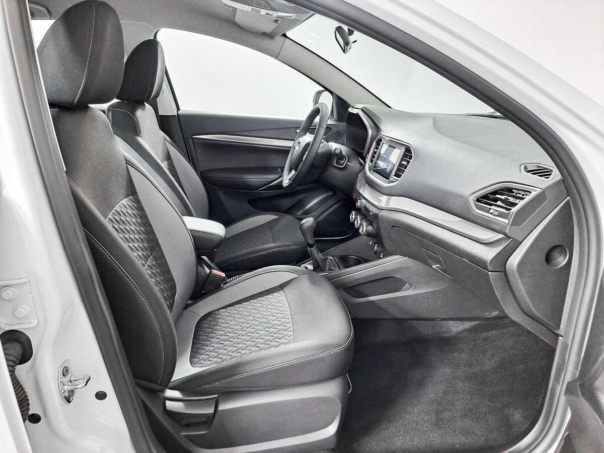 Купить Lada (ВАЗ) Vesta с пробегом. Фото: #10