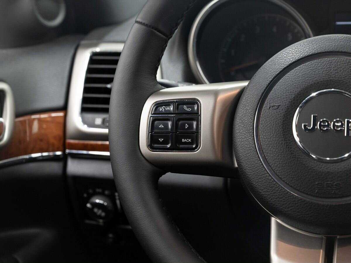 Купить Jeep Grand Cherokee с пробегом. Фото: #17