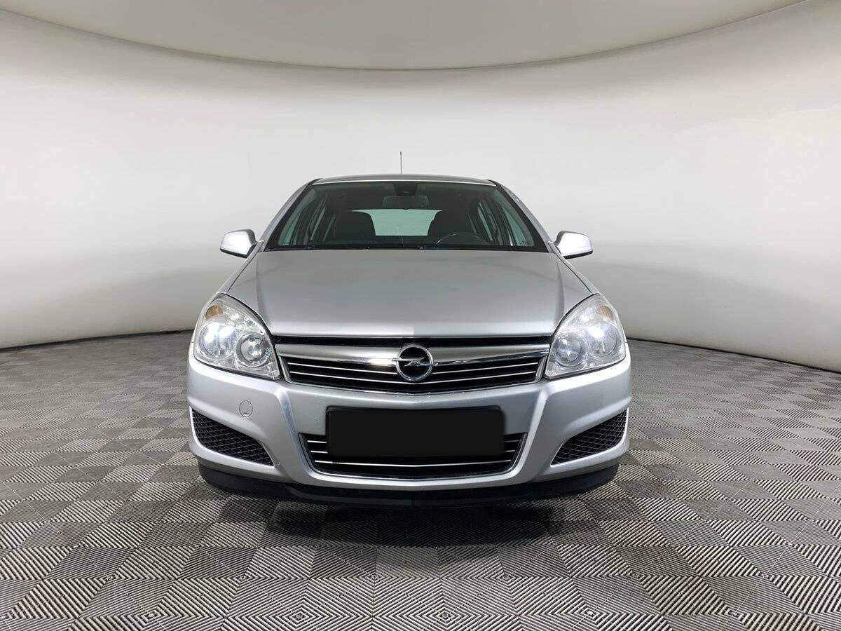Купить Opel Astra с пробегом. Фото: #1